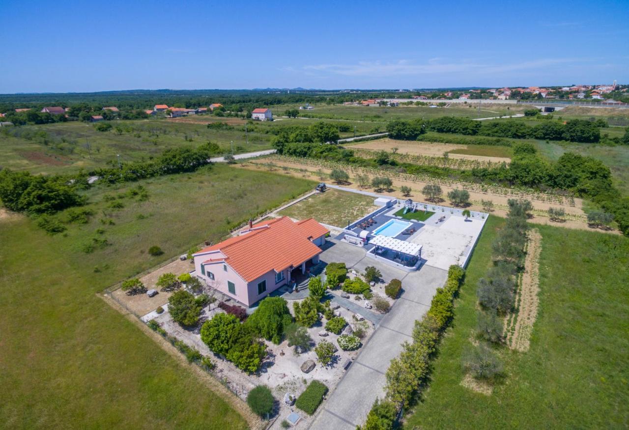 Villa Perini Dvori Donji Zemunik Eksteriør billede