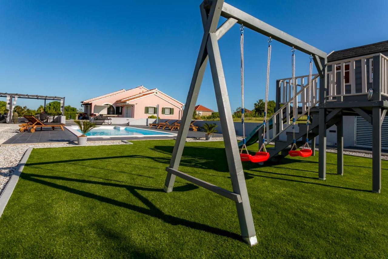 Villa Perini Dvori Donji Zemunik Eksteriør billede