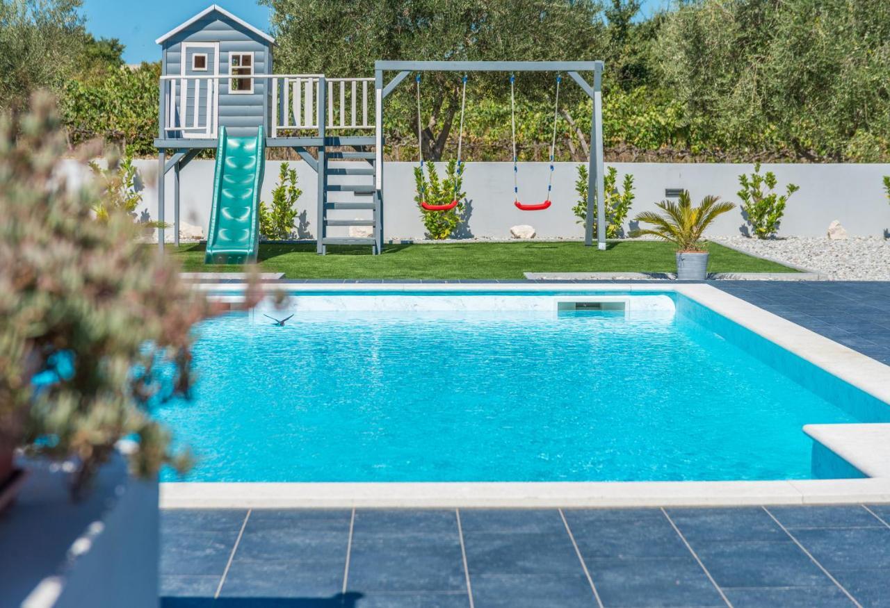 Villa Perini Dvori Donji Zemunik Eksteriør billede